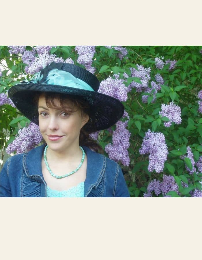 A woman in a hat by the lilacs - the photograph, and the Renaissance portrait painted from it